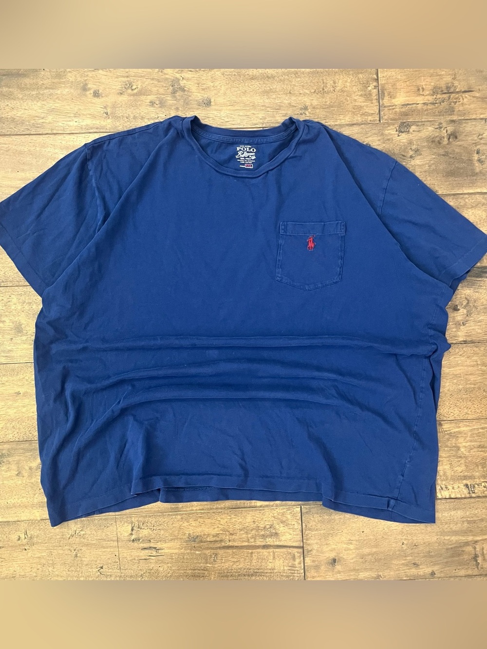 Men’s Polo Ralph Lauren navy blue t-shirt with red embroidered logo #preppy